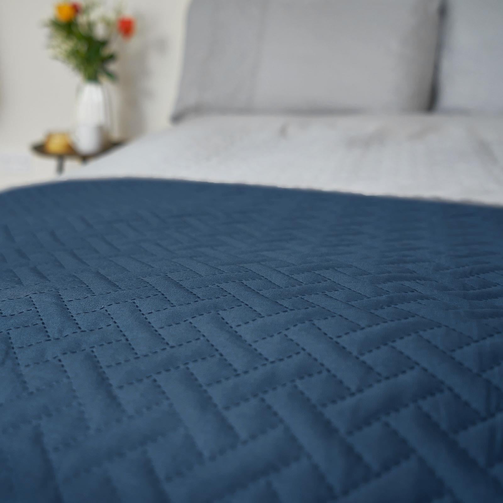 Brentfords Geo Quilted Bedspread Blanket Pinsonic Throw Large Sofa Comforter