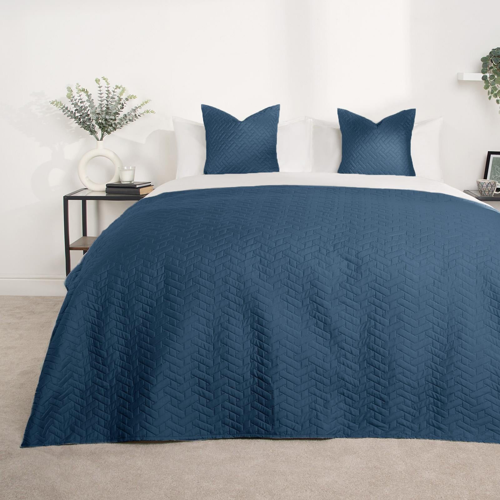 Brentfords Geo Quilted Bedspread Blanket Pinsonic Throw Large Sofa Comforter