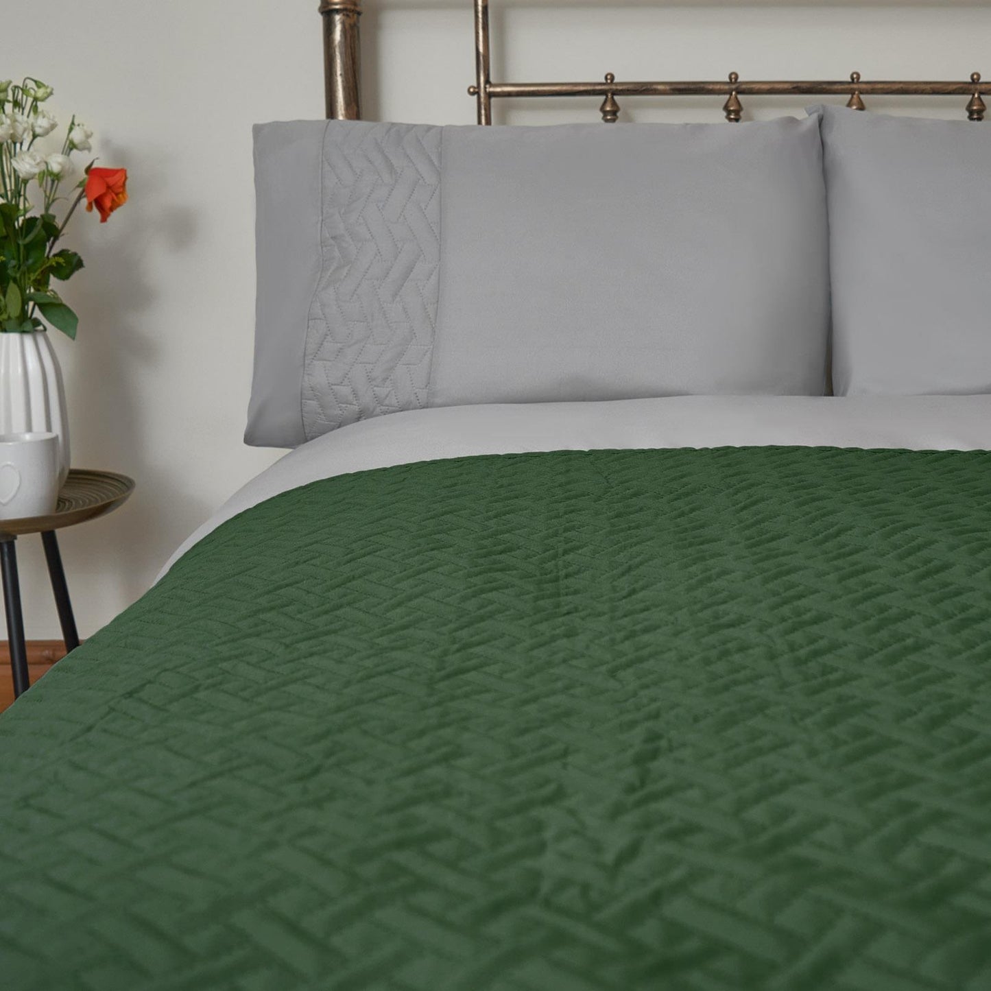 Brentfords Geo Quilted Bedspread Blanket Pinsonic Throw Large Sofa Comforter